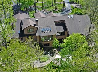 4805 Stone Gate Blvd, Akron, OH 44333