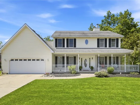 202 Enchanted Frst S, Depew, NY 14043
