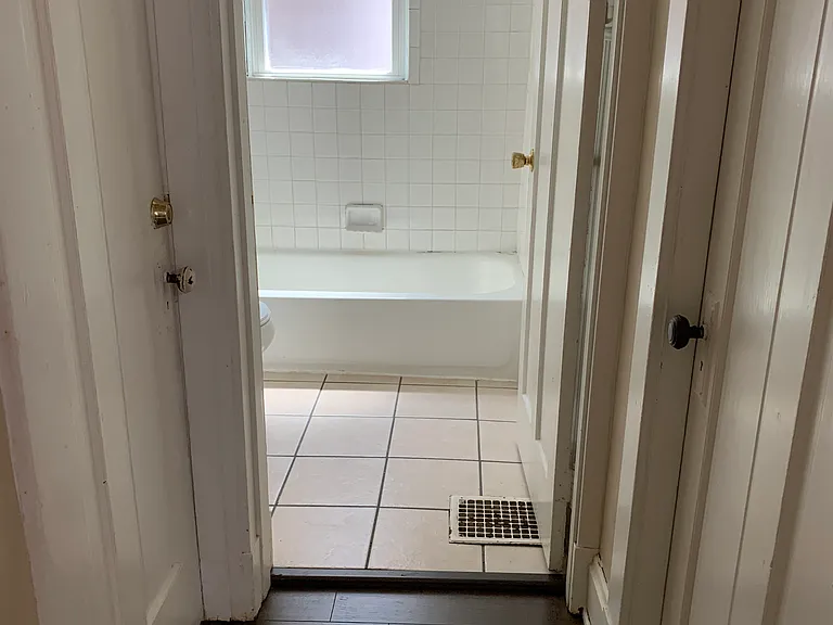 1236 Gilsey Ave #1 — Photo 25