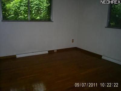 5th image of 369 Nob Hill Dr