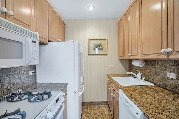 Sold by Douglas Elliman | media 6