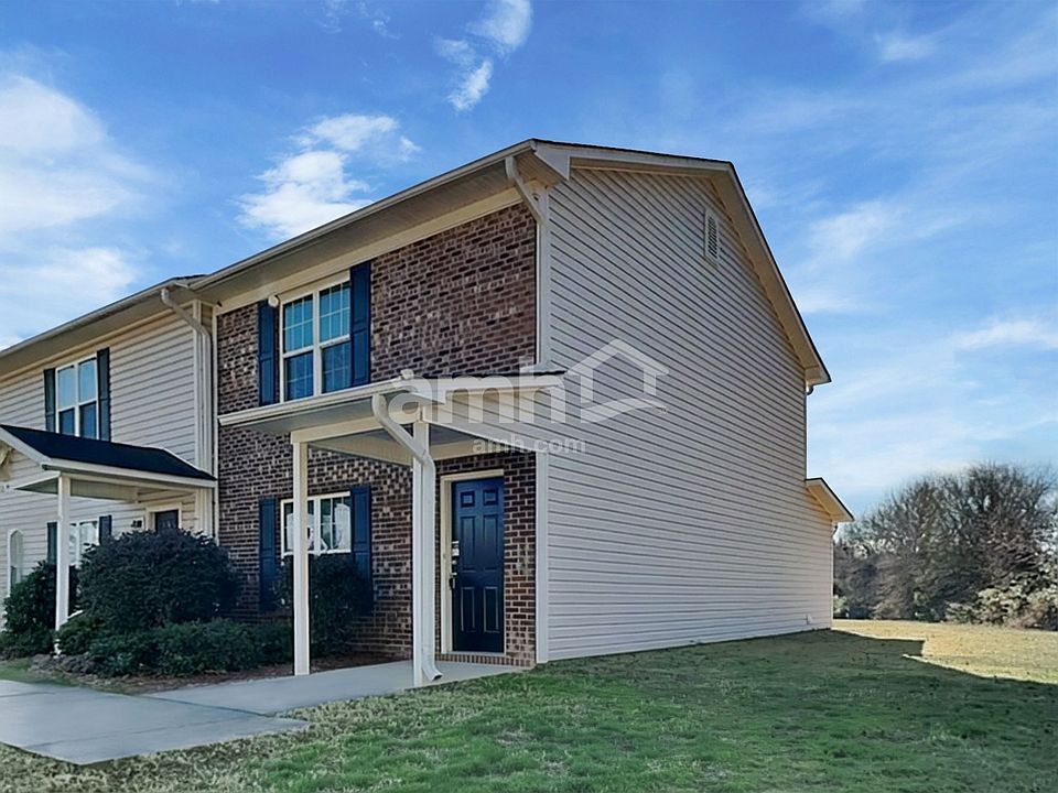 1st image of 103 Wolf Creek Ln