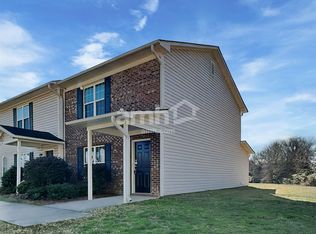 103 Wolf Creek Ln, Lillington, NC 27546