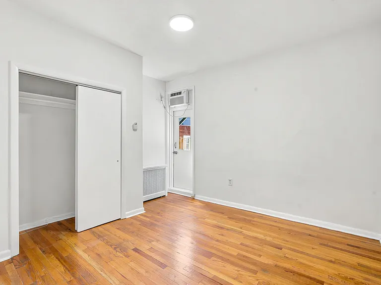 1010 Pine St #2FF — Photo 26