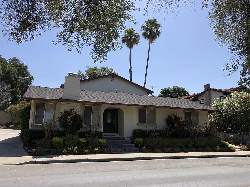 Front of 4plex