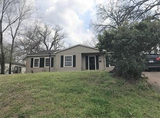 1318 W Nelson St, Denison, TX 75020