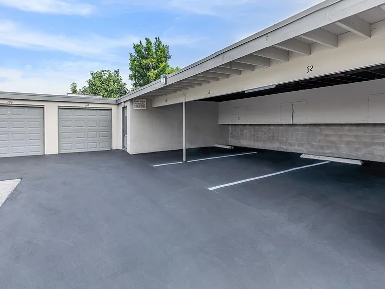 Saddleback Pines Apartment Homes — Photo 14