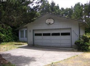 4855 Rhododendron Loop, Florence, OR 97439