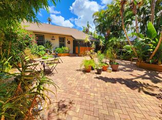 2520 Burlington Ave N, Saint Petersburg, FL 33713