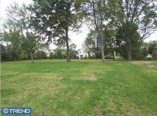 1137 McKean Rd, Ambler, PA 19002