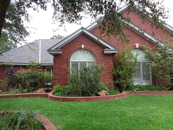 3rd image of 8401 Richmond Ave