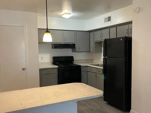 2001 N Wayside Dr #46, Houston, TX 77020