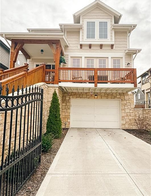 1st image of 729 Corbin Ter