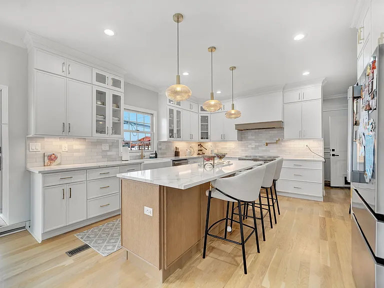 2245 Plum Tree Rd N — Photo 13