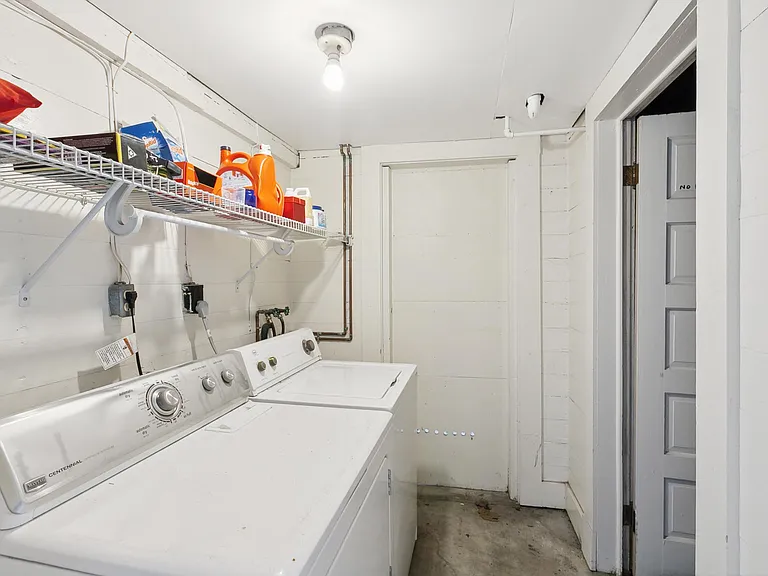359 Ogden Dr — Photo 12