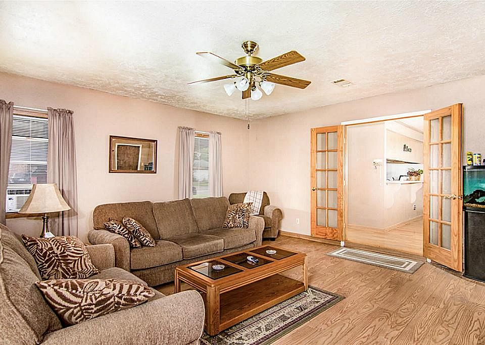 1st image of 722 Branding Iron Ln