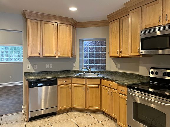 2nd image of 2128 Carey Way