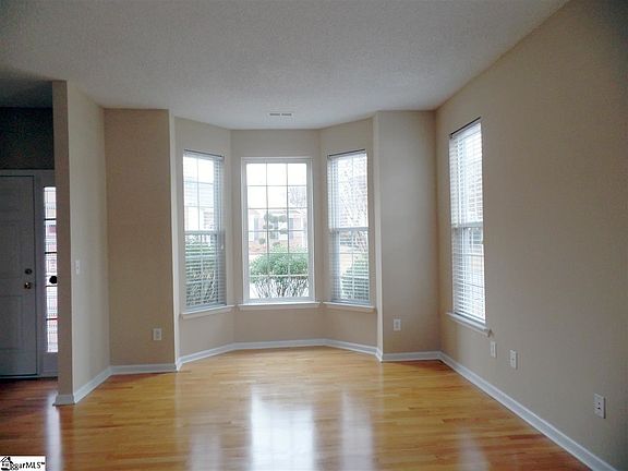 2nd image of 18 Smokehouse Dr