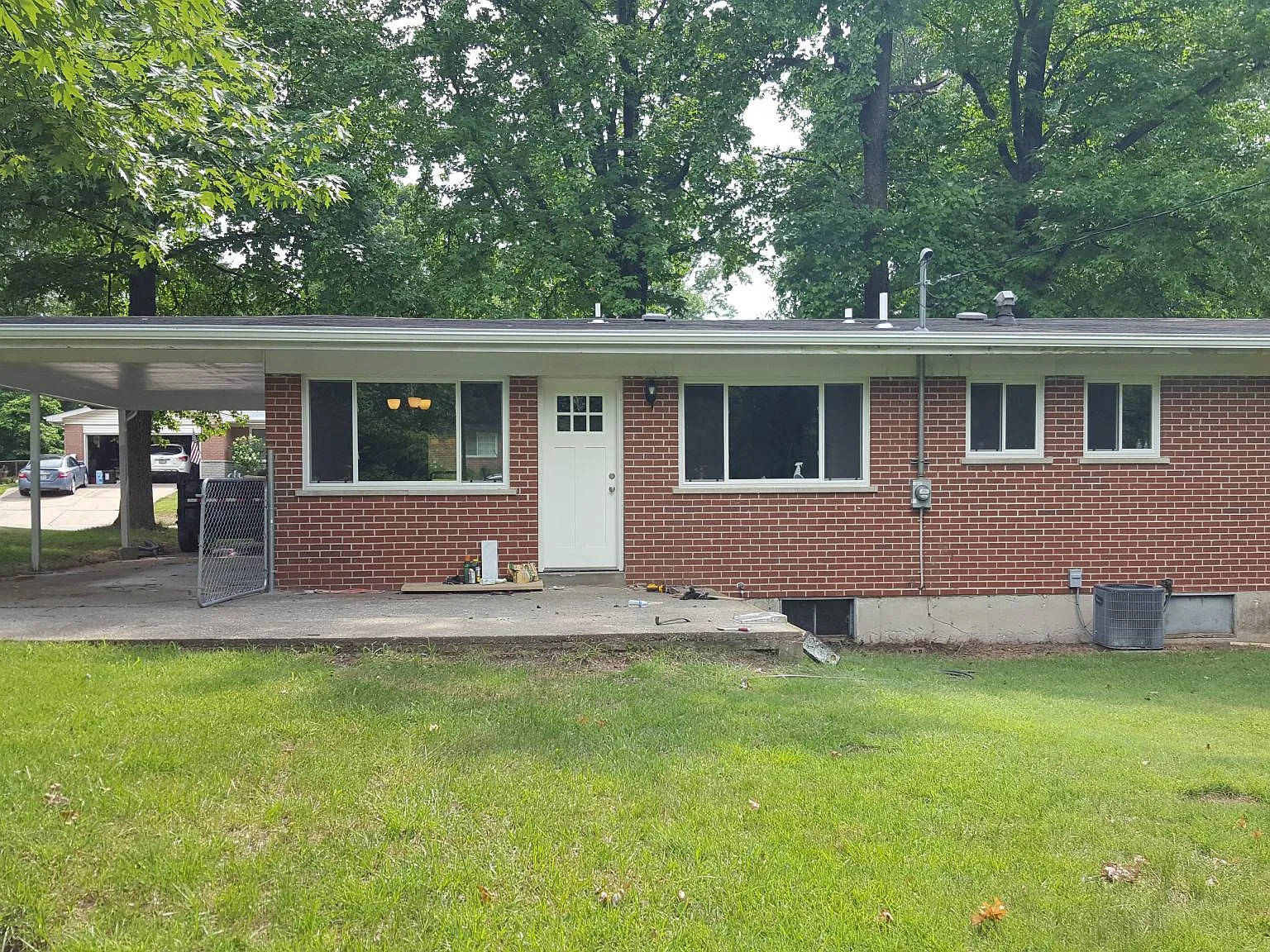 3 bed, 1.5 bath, 1092 sqft, $1,950 — Photo 2
