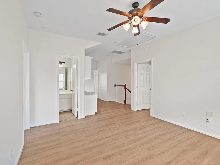 25210 Doves Gate Ct — Photo 27