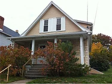 1150 Summerlea Ave photo 1