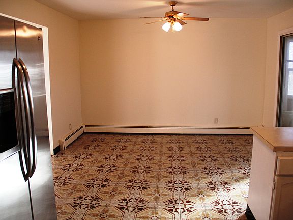 4th image of 125-3 Washington Ave