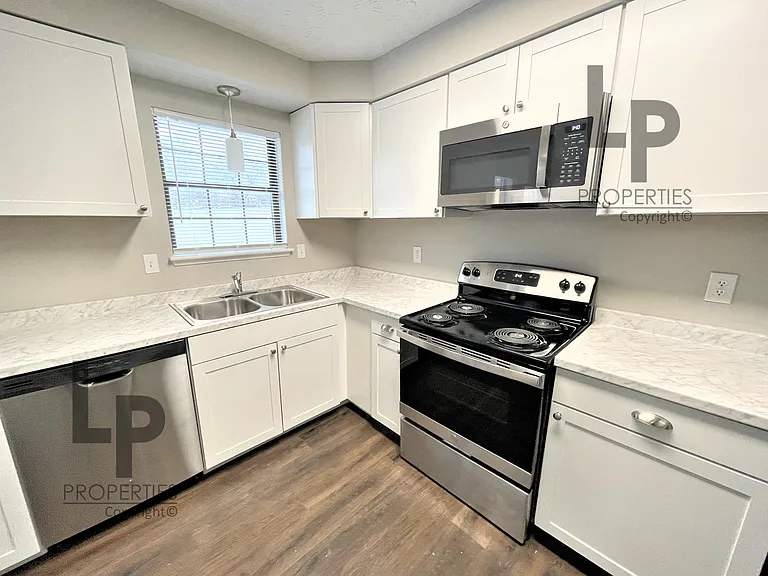 3504 Careto Ct — Photo 6