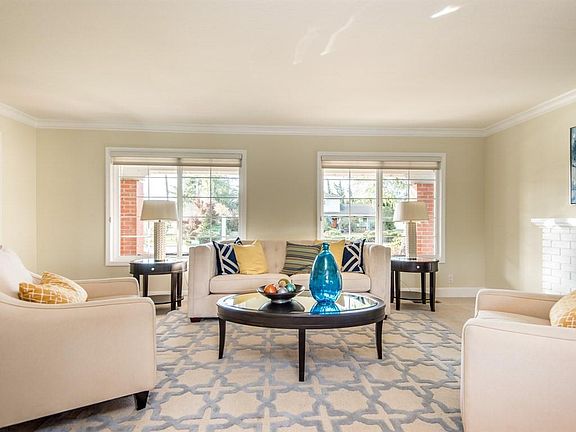 5th image of 19993 Karn Cir