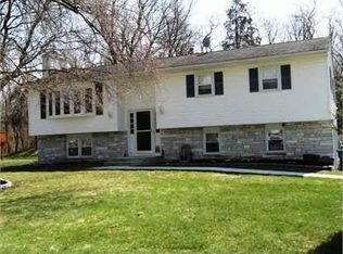 19 Greenfield St, Poughkeepsie, NY 12603