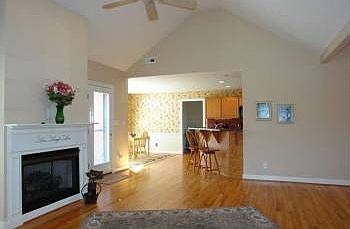 3rd image of 1192 Ashburn Dr