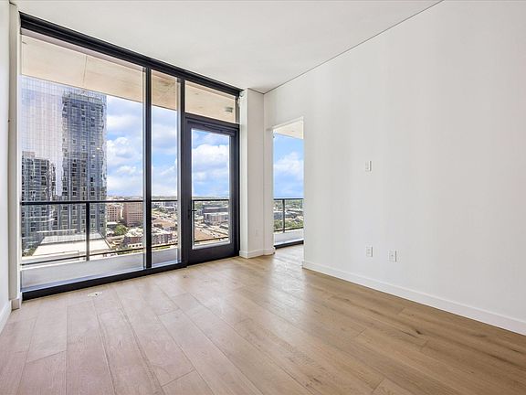 5th image of 610 Davis St #2009