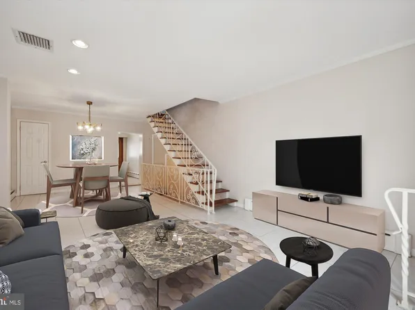 2436 S Bancroft St, Philadelphia, PA 19145