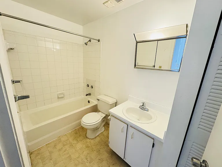 1068 N Benoist Farms Rd #312 — Photo 7