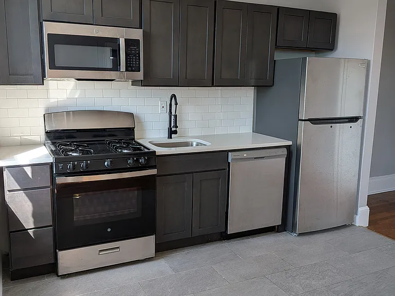 758 Jersey Ave — Photo 15