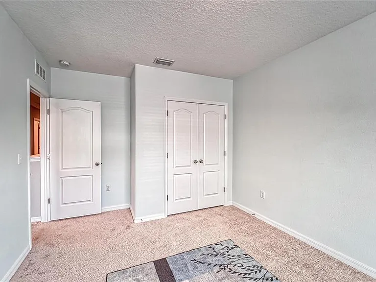 3903 Silverlake Way — Photo 34