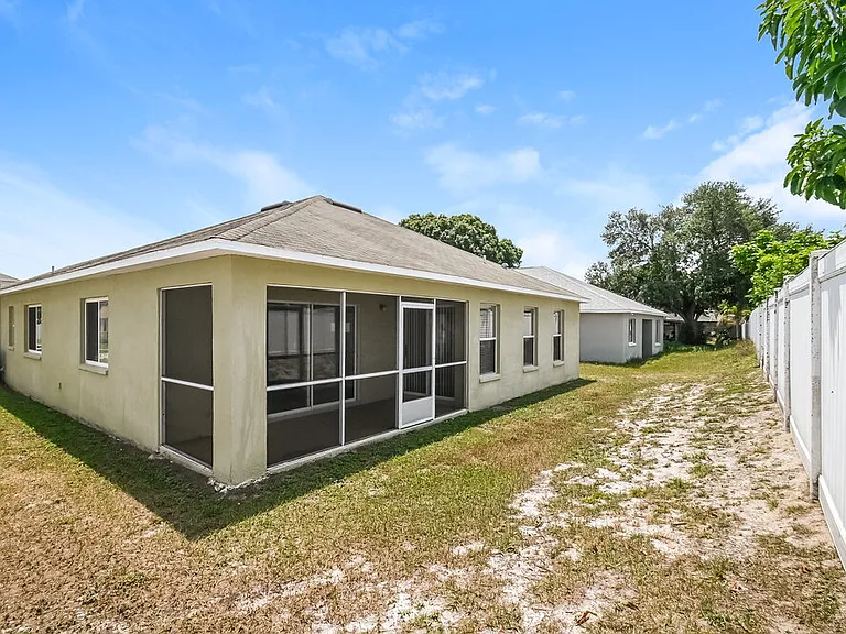 12845 Longcrest Dr — Photo 19