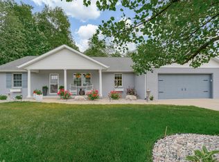 6371 Buckham Wood Dr, Kalamazoo, MI 49009