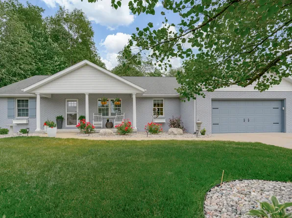 6371 Buckham Wood Dr, Kalamazoo, MI 49009
