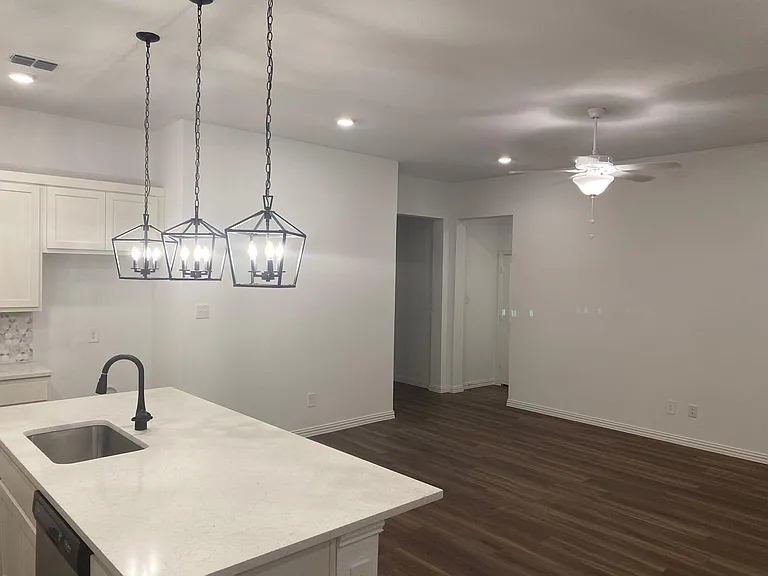 1613 Pine Valley Dr — Photo 11