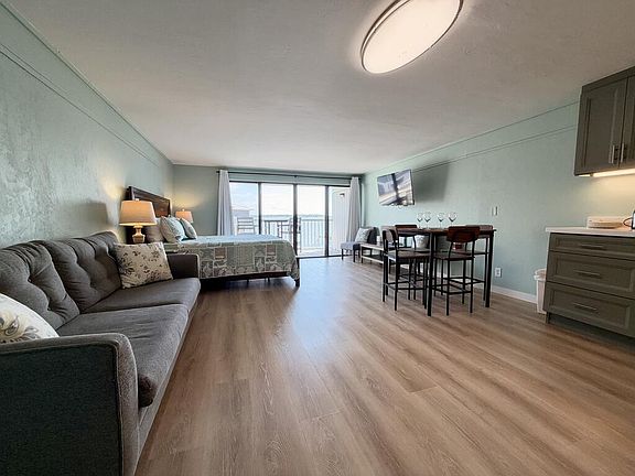 2nd image of 82 2nd St UNIT 212