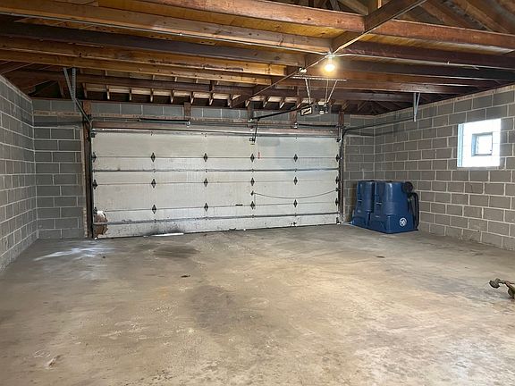 5th image of 3444 S 60th Ct