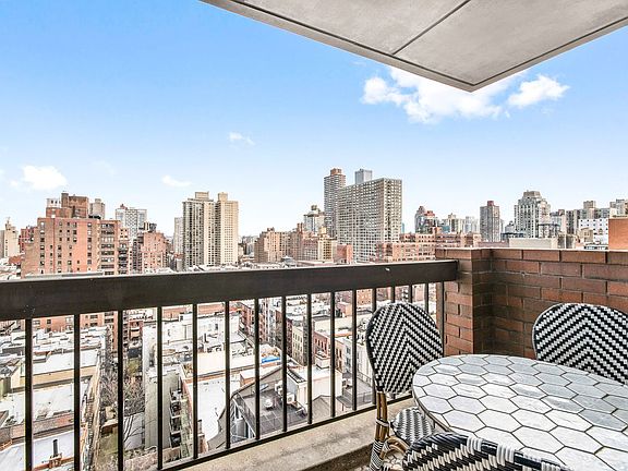 5th image of 1437 3rd Ave #17C
