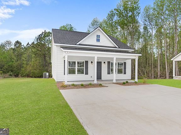 3rd image of 135 Avalon Trce Lot 18