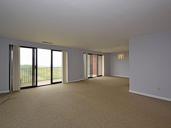 2nd image of 5300 Hamilton Ave Unit 1609