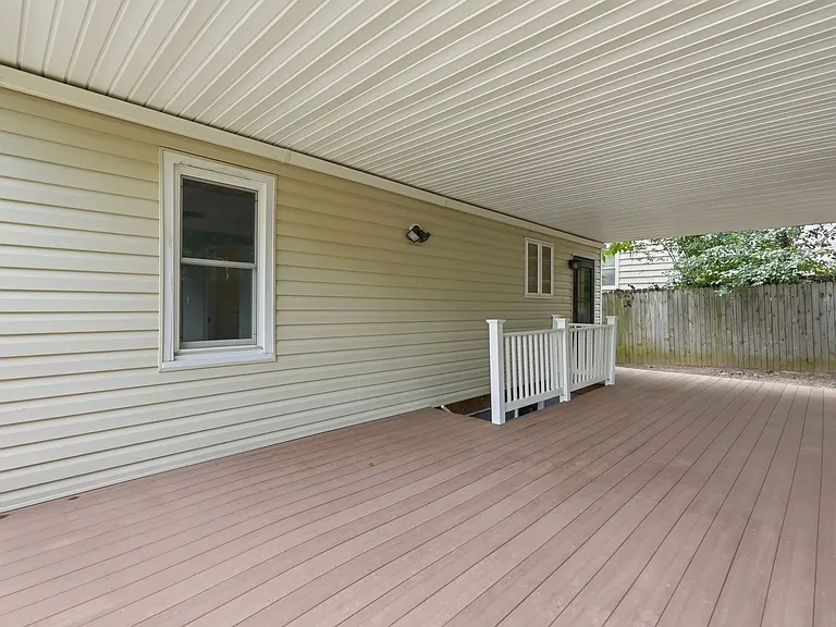10 Birch Ave — Photo 25
