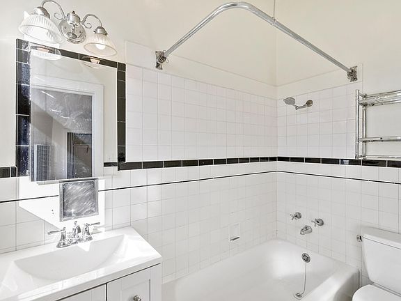 4th image of 341 Lexington St Unit A