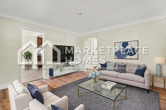 3 bed, 1.0 bath, 1052 sqft, $1,350 — Photo 4