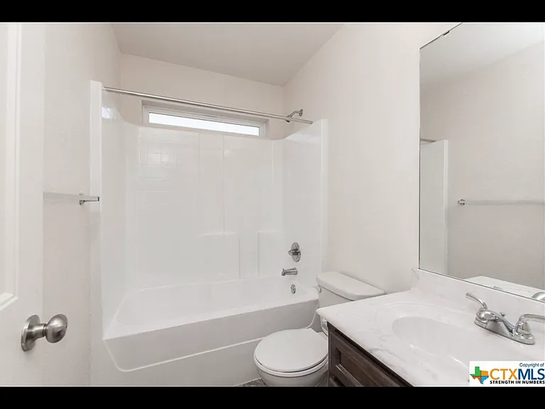 6806 Black Springs Dr — Photo 3