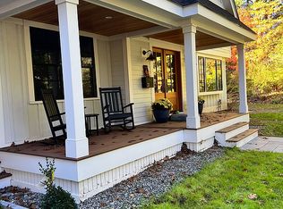 21 Laurel Cir, Needham, MA 02492