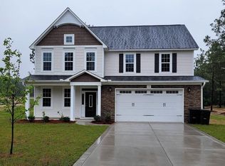 622 Muscadine Ln, Aberdeen, NC 28315